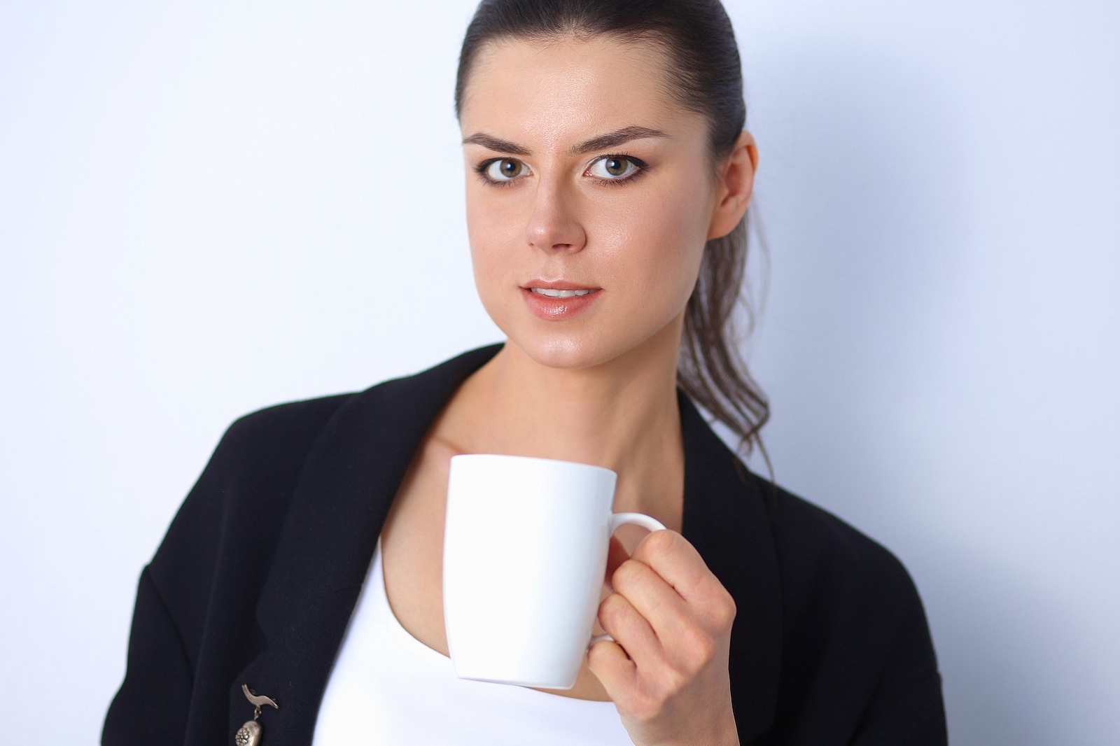 coffee drinker worries about stained teeth